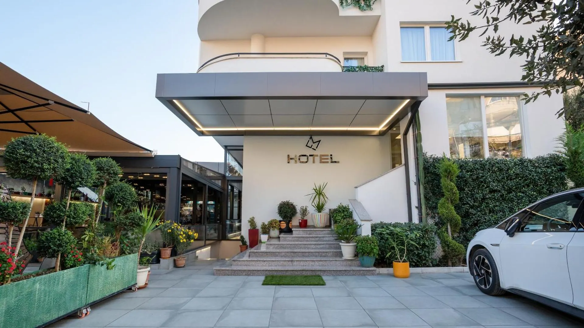 F&M Hotel 2 Tirana Albania